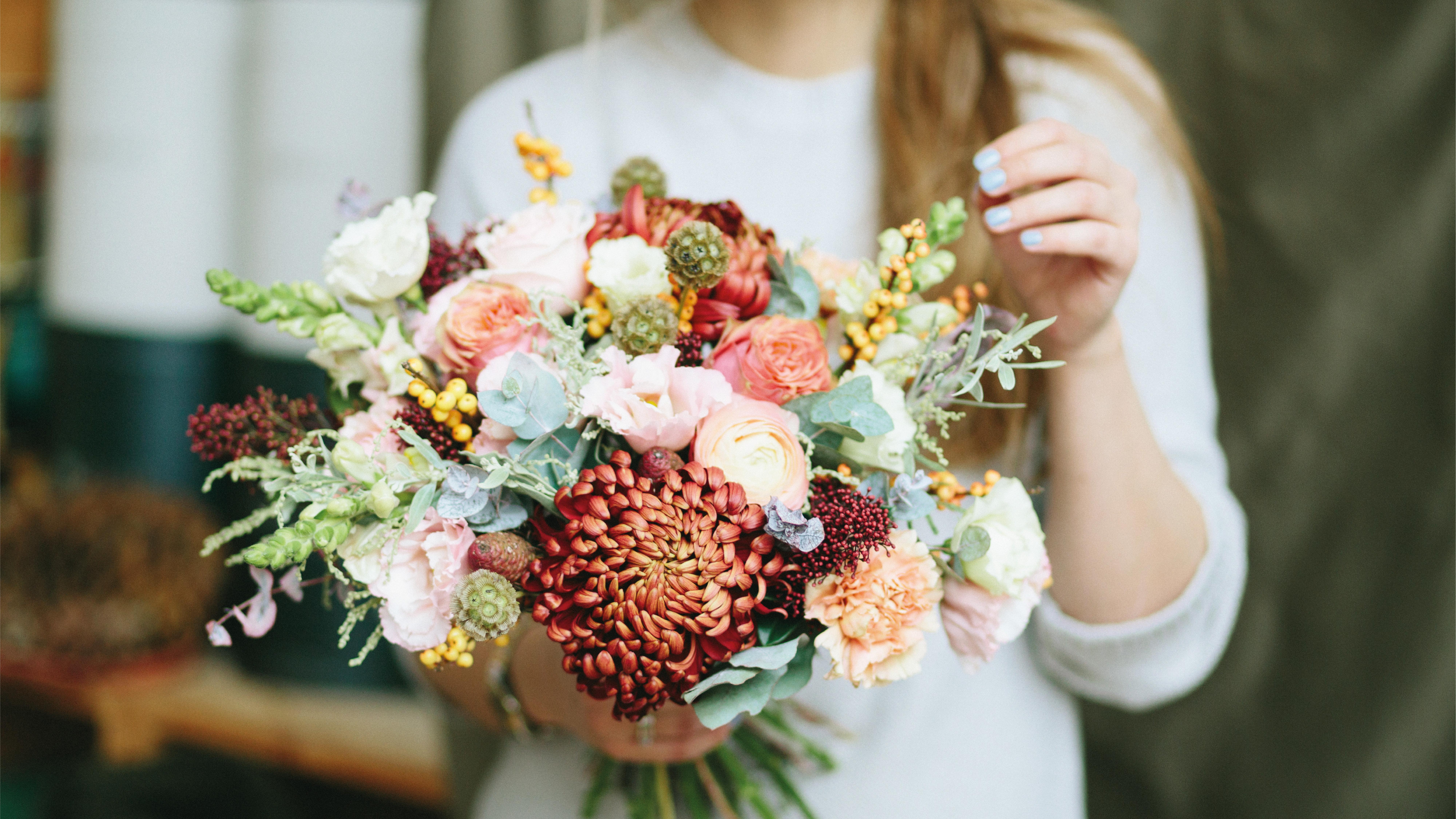 Voco Dubai By Ihg Hotel Bagian luar foto A bridal bouquet