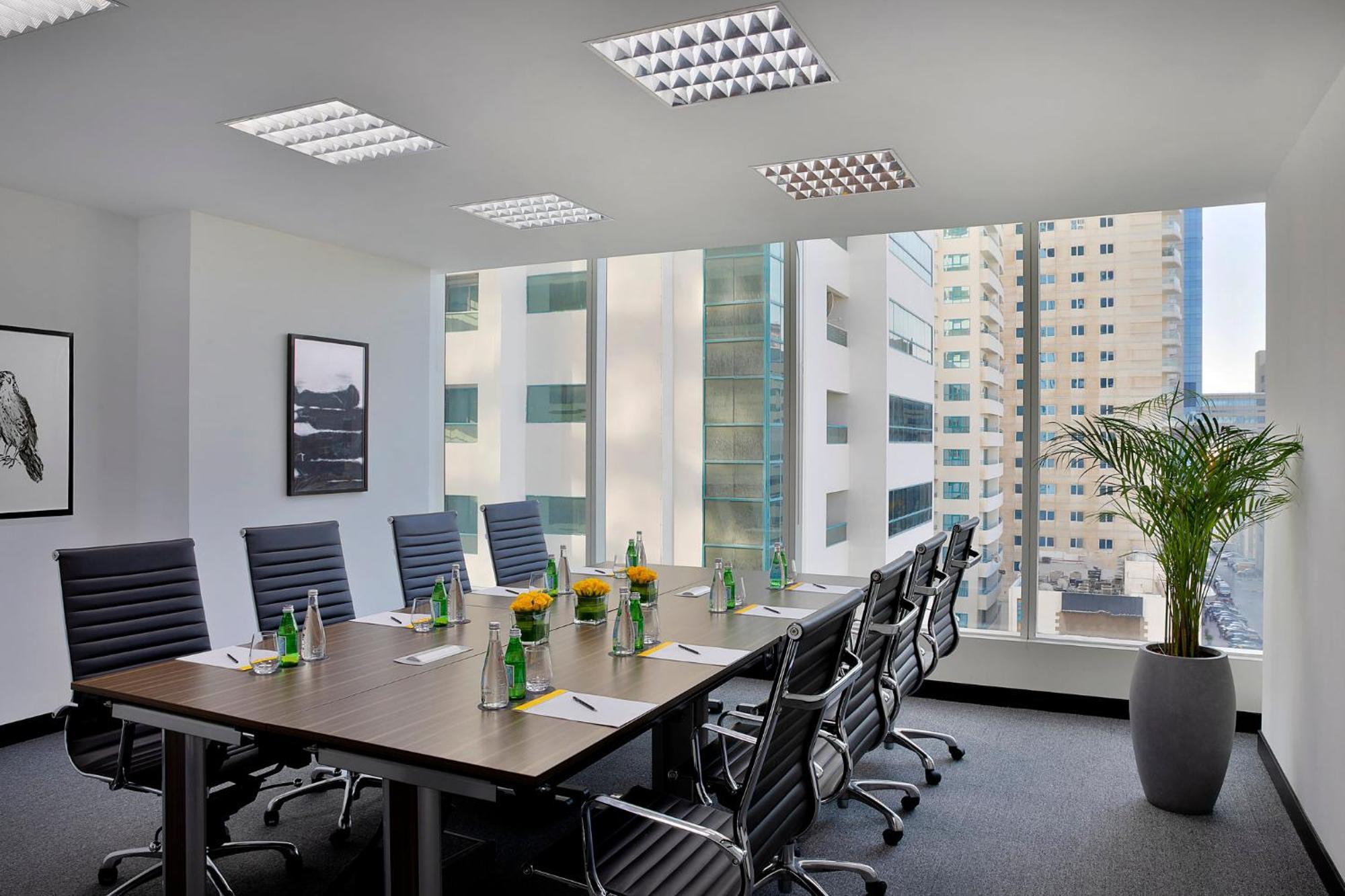 Voco Dubai By Ihg Hotel Bagian luar foto Meeting room
